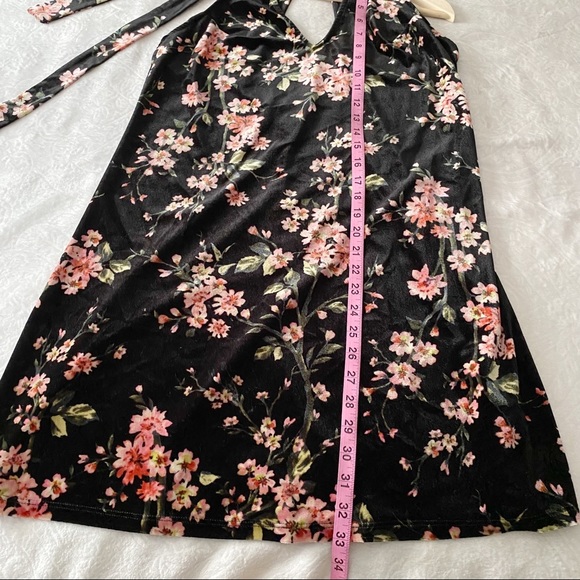 Lush Floral Print Velvet Choker Dress - Picture 7 of 11